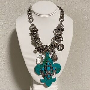 Statement Necklace Fleur-de-Lis Chunky Silver Tone Faux Turquoise Charm Necklace